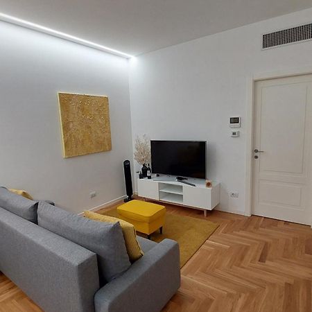 Moderno Appartamento Tra Stazione Centrale E Loreto Milano Exteriör bild